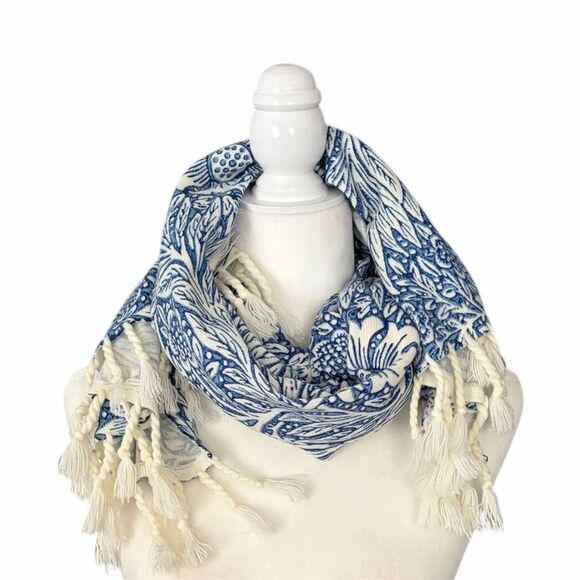 The Met Exclusive Blue Cream Floral Fringe Scarf - Picture 2 of 4